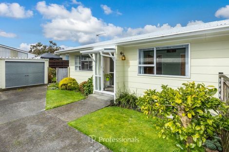 Photo of property in 28b Roband Crescent, Brown Owl, Upper Hutt, 5018