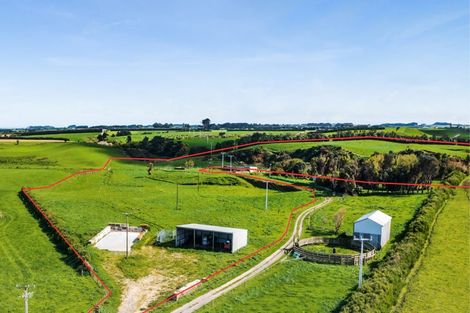 Photo of property in 5 Kakaramea Road, Kakaramea, Patea, 4598