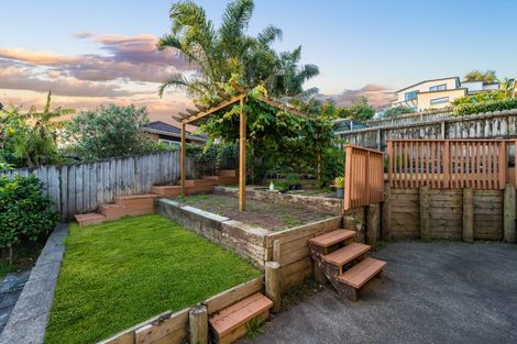 Photo of property in 6 Virginia Street, Henderson, Auckland, 0612
