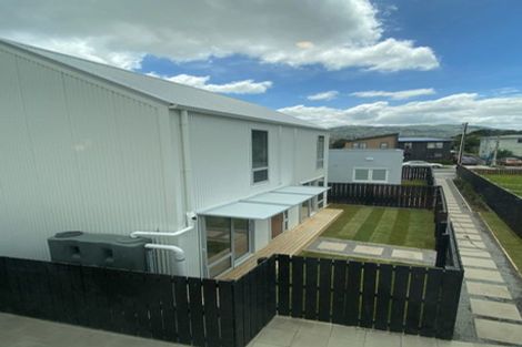 Photo of property in 52a Durham Crescent, Fairfield, Lower Hutt, 5011
