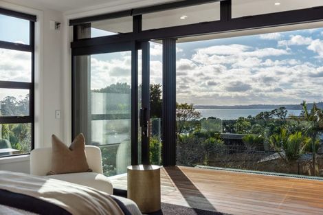 Photo of property in 1 Weona Place, Westmere, Auckland, 1022