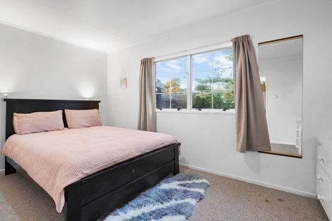 Photo of property in 1 Camellia Place, Hamilton Lake, Hamilton, 3204