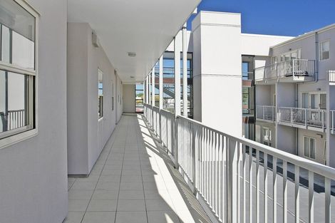 Photo of property in Luxford Villas, 308/72 Herald Street, Berhampore, Wellington, 6023