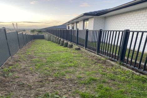 Photo of property in 8 Albatross Lane, Welcome Bay, Tauranga, 3112
