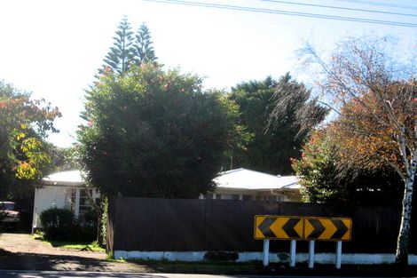 Photo of property in 105 Russell Road, Manurewa, Auckland, 2102