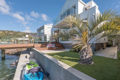 Photo of property in 117 Main Road, Redcliffs, Christchurch, 8081