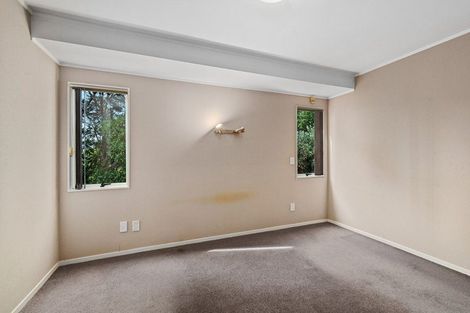Photo of property in 76 Barbados Drive, Unsworth Heights, Auckland, 0632