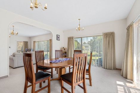 Photo of property in 6 Daffodil Grove, Carterton, 5713