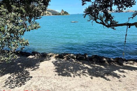 Photo of property in 11 Puriri Road, Te Kouma, Coromandel, 3581