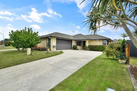 Photo of property in 723 Gloucester Road, Papamoa Beach, Papamoa, 3118