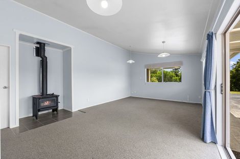Photo of property in 14b Wairere Road, Waitakere, Henderson, 0782