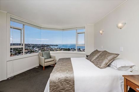 Photo of property in 10/90 Kitchener Road, Milford, Auckland, 0620