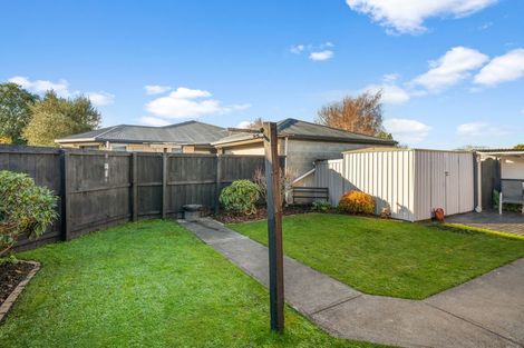 Photo of property in 1/310 Main North Road, Redwood, Christchurch, 8051