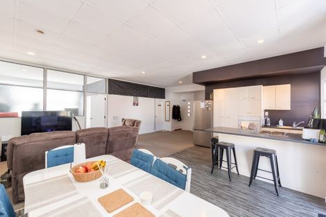 Photo of property in 233 Riddiford Street, Newtown, Wellington, 6021