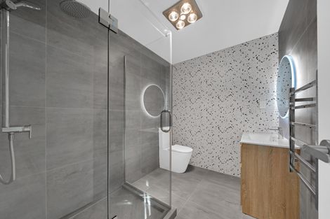 Photo of property in 6 Piringa Road, Pukekohe, 2120
