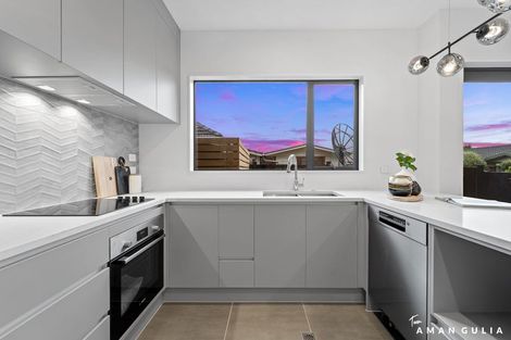 Photo of property in 7b Poto Street, Te Atatu South, Auckland, 0610