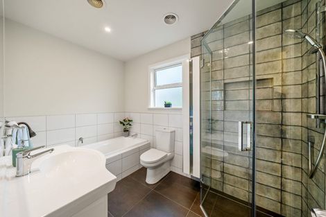 Photo of property in 3 Heretaunga Square, Silverstream, Upper Hutt, 5019