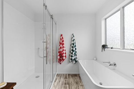 Photo of property in 22 Ponderosa Place, Opunake, 4616