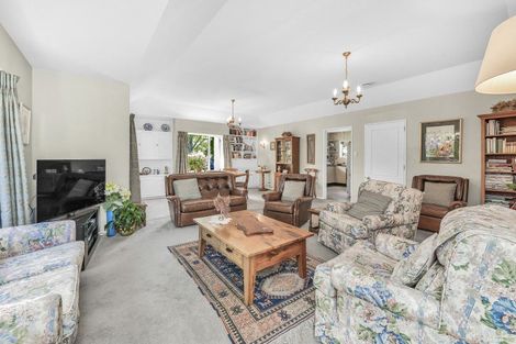 Photo of property in 30 Oakden Drive, Darfield, 7510