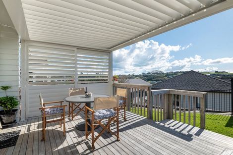 Photo of property in 31 Cavalli Road, Long Bay, Auckland, 0630