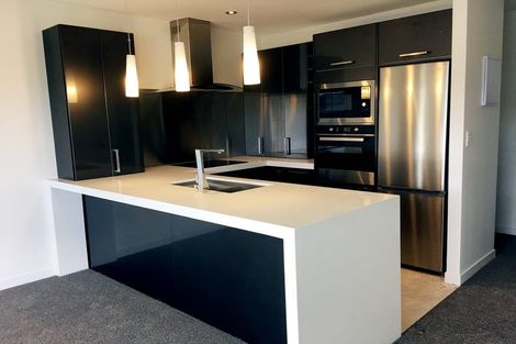 Photo of property in 5k The Esplanade, Eastern Beach, Auckland, 2012