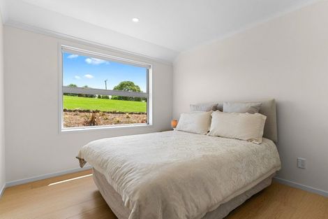 Photo of property in 24 Karakanui Road, Tinopai, Matakohe, 0593