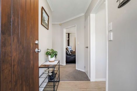 Photo of property in 32 Somerset Crescent, Highbury, Palmerston North, 4412