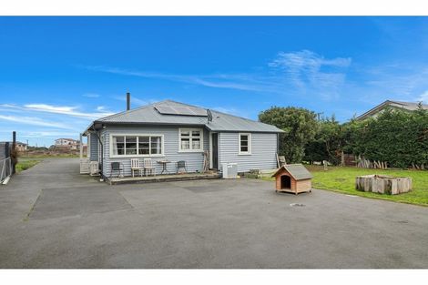 Photo of property in 141 Poranui Beach Road, Little River, 7591