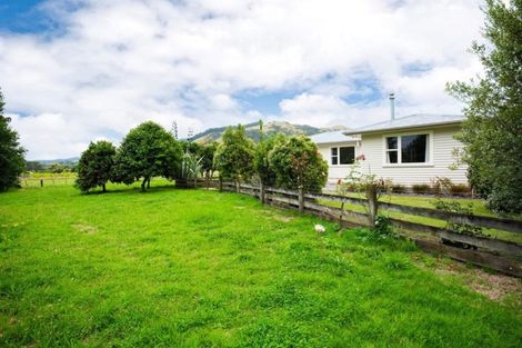 Photo of property in 35 Royd Road West, Makauri, Gisborne, 4071