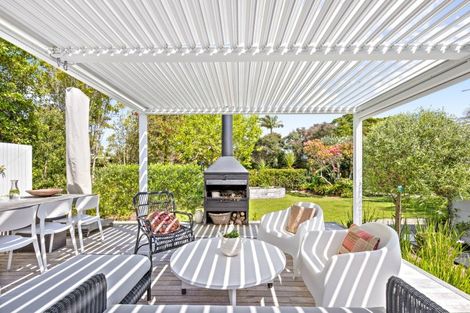 Photo of property in 19 Harbour View Road, Point Wells, Warkworth, 0986