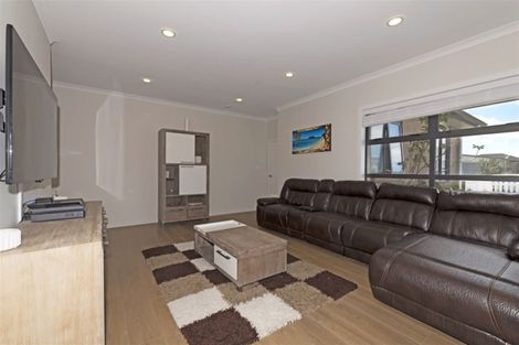Photo of property in 20 Kuawa Drive, Kumeu, 0810