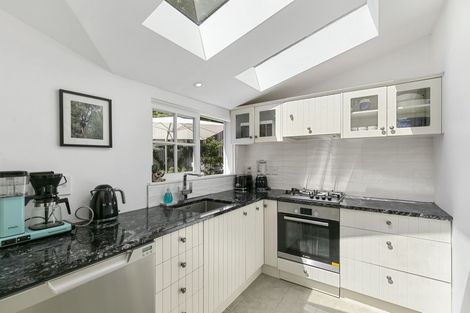 Photo of property in 269 Tinakori Road, Thorndon, Wellington, 6011