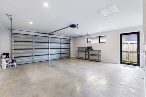 Photo of property in 202 Pacific Drive, Fitzherbert, Palmerston North, 4410