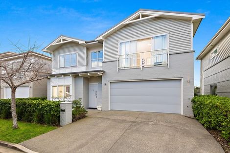 Photo of property in 18 Kensington Drive, Orewa, 0931