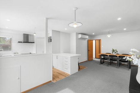Photo of property in 6 Westgrove Avenue, Avonhead, Christchurch, 8042
