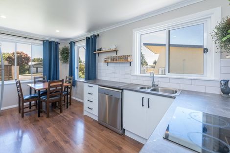 Photo of property in 3 Mcglashen Street, Motueka, 7120