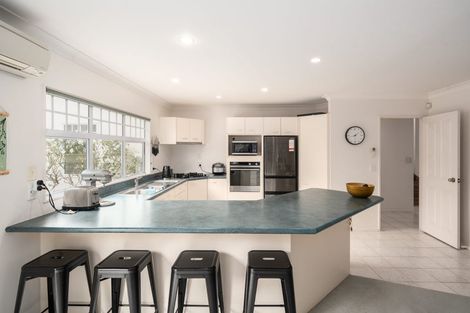 Photo of property in 4 Amesbury Drive, Churton Park, Wellington, 6037