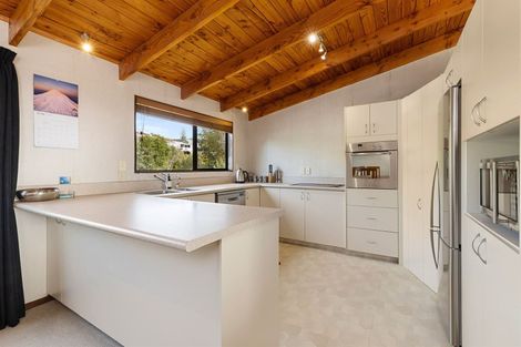 Photo of property in 2/4 Danbury Drive, Torbay, Auckland, 0630