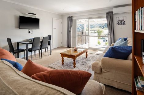 Photo of property in 4a Rutland Street, Picton, 7220