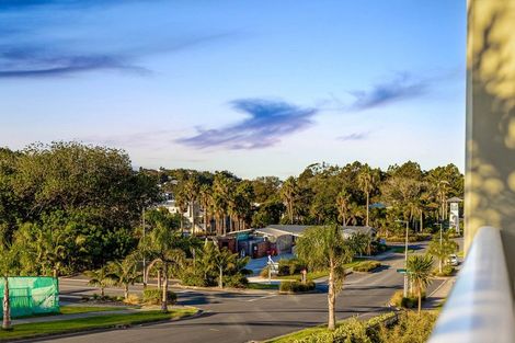 Photo of property in 30 Rewa Rewa Lane, Orewa, 0931