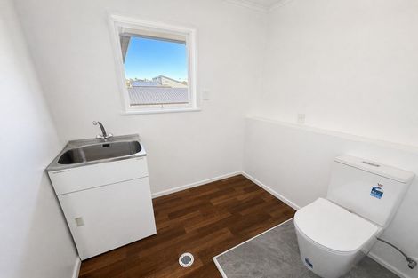Photo of property in 141 Bucklands Beach Road, Bucklands Beach, Auckland, 2012