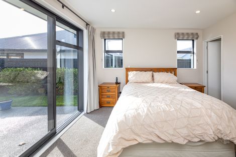 Photo of property in 28 Taiore Crescent, Marshland, Christchurch, 8083