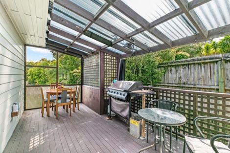 Photo of property in 25 Waiora Road, Stanmore Bay, Whangaparaoa, 0932