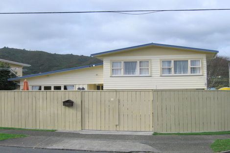 Photo of property in 22 Foster Street, Taita, Lower Hutt, 5011