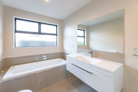 Photo of property in 28 Taiore Crescent, Marshland, Christchurch, 8083