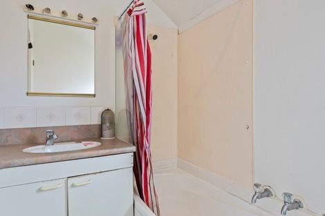 Photo of property in 2/36 Mathesons Road, Phillipstown, Christchurch, 8011