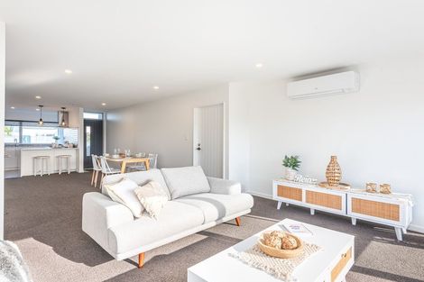 Photo of property in 7 Kakapo Lane, Redwood, Christchurch, 8051