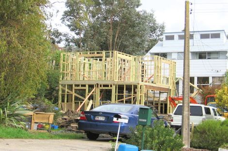 Photo of property in 4 Maori Hut Road, Red Beach, 0932