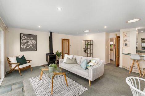 Photo of property in 57 Crofton Road, Harewood, Christchurch, 8051