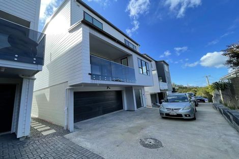 Photo of property in 1b Tui Glen Road, Birkenhead, Auckland, 0626